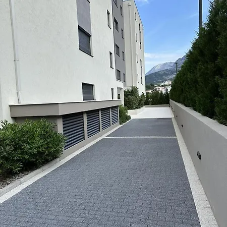 Luxury Marie With Garage Included Апартаменти *
